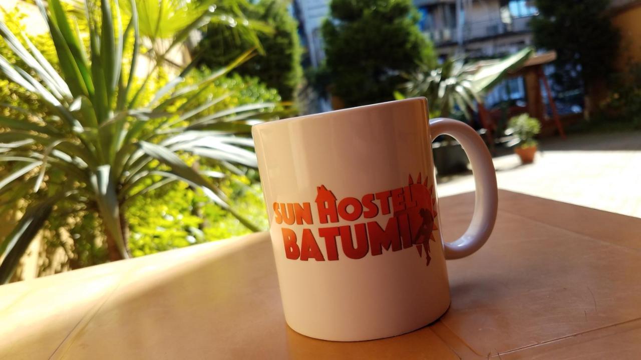 Batumi Sun Hostel Bagian luar foto