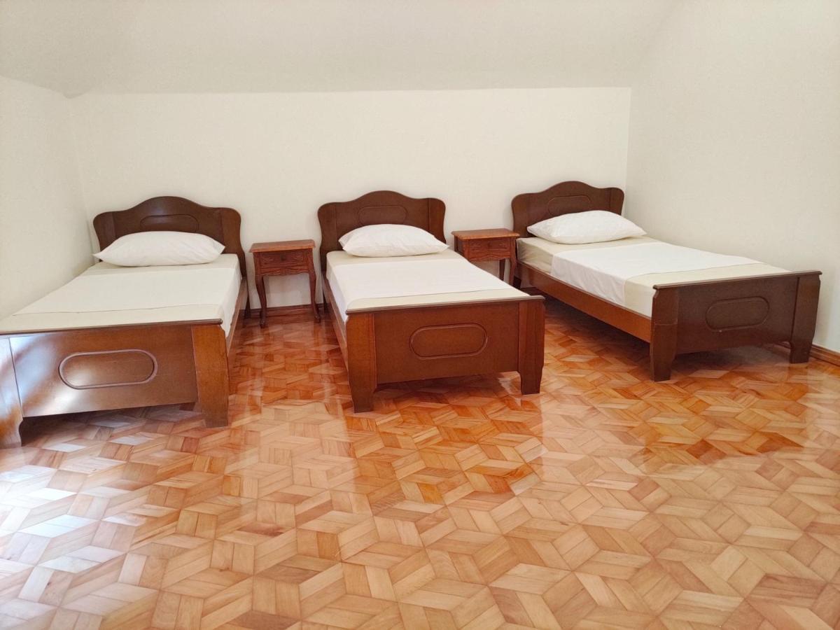 Batumi Sun Hostel Bagian luar foto