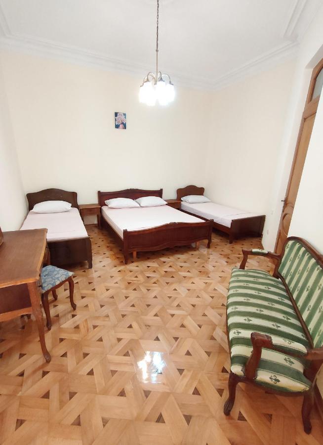 Batumi Sun Hostel Bagian luar foto